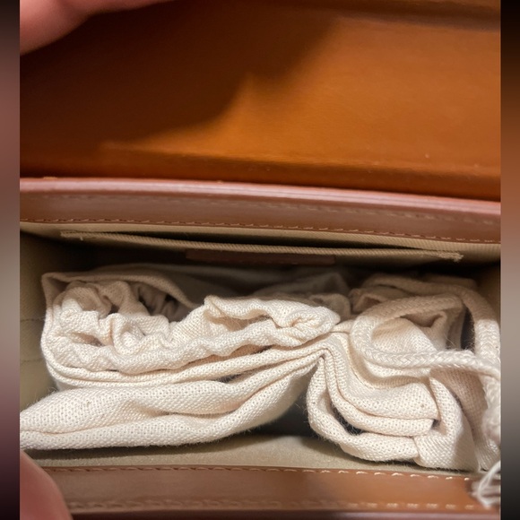 Brand New Jacquemus bag, never worn. Tag still on - Picture 1 of 5